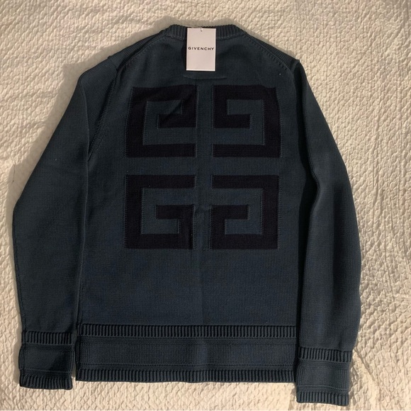 Authentic dark grey Givenchy sweater - Picture 2 of 3